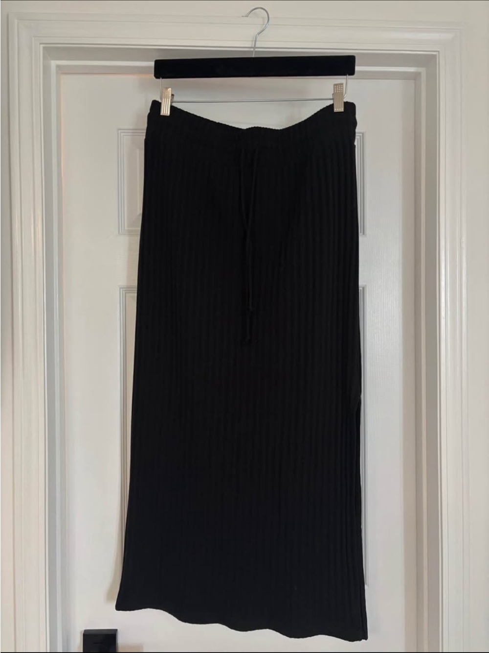 Universal Thread Black Ribbed Maxi Skirt with Drawstring Waist